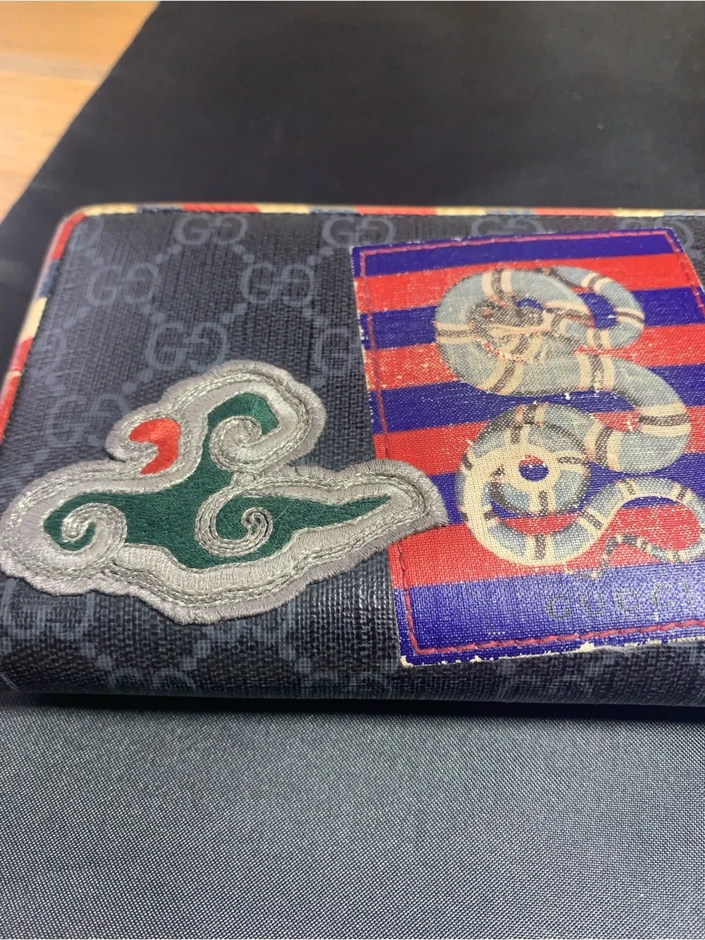 Gucci Black Monogram Wallet with Rainbow UFO Embroidery - Picture 6 of 17